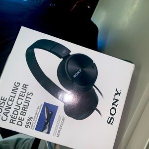 Sony Noise Canceling Headphones Black MDRZX110NC